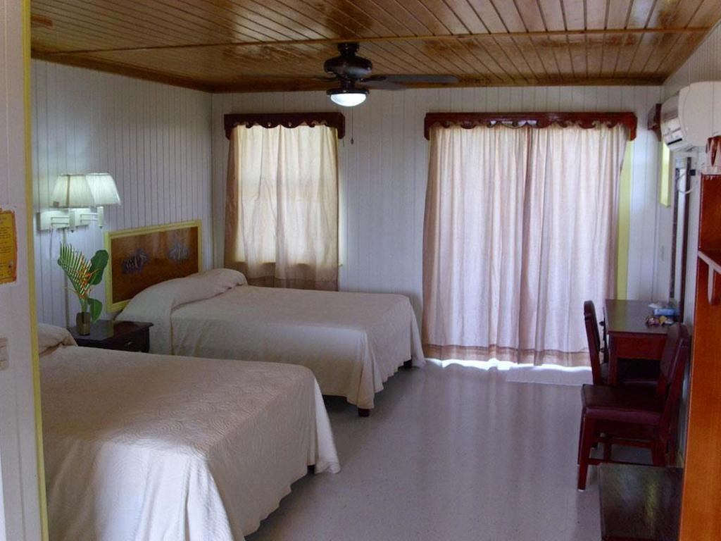 Graham'S Place Guanaja 외부 사진